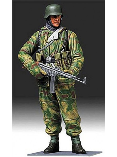 TAMIYA 300036304 1:16 WWII Figur Deutsche Infanterie Soldat Winter - B00061H5JC